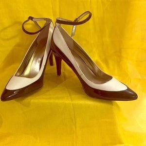 Black & White Spectator pumps with ankle strap
